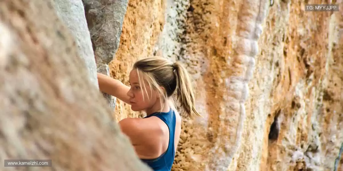 实时互动，弹幕狂欢！💬